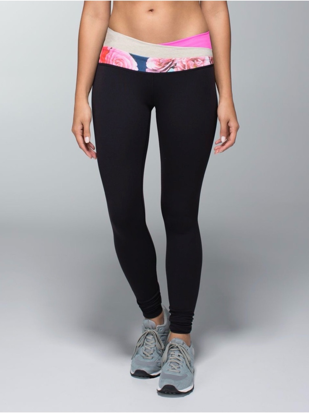 Lululemon Astro Wunder Under Pants in "Black / Secret Garden”